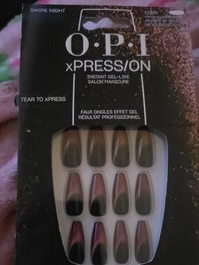 OPI xPRESS/ON Gradient Olive to Black Gel-Like False Nails